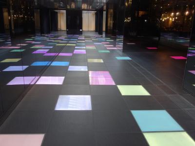 青春１８きっぷで熱海から名古屋へ。地下道は光のアートでいっぱい。