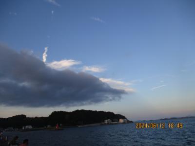 豊浜釣り桟橋　６月中旬なかなか姿を見ないアジ