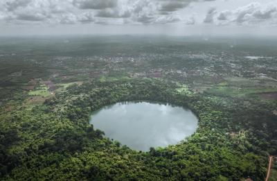 ラタナキリ州のエコシリーズムヤクロム湖に行って来ました。