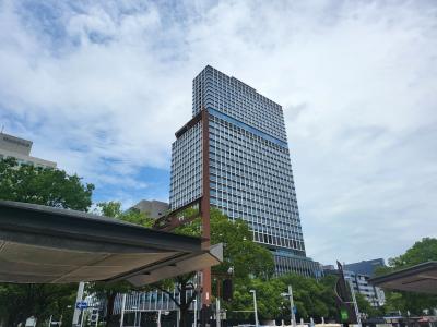 リニューアルした「中日ビル」