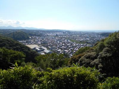 石見益田　藤原系で石見国司退任後も土着豪族として勢力拡大し益田川を臨む七尾山に三方尾根を巧みに要害化した益田氏築城の『石見七尾城』訪問