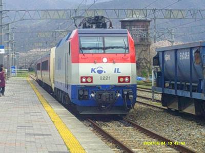 2024春・西日本＆韓国の旅（パート７：見知らぬおば様達と見知らぬ街へ）