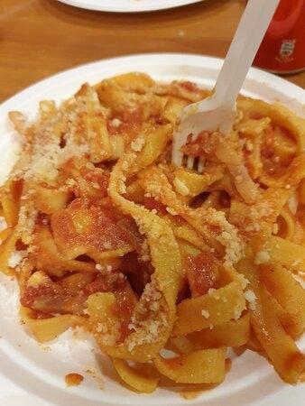 製麺所直営！５ユーロの『パスタランチ』で本場ローマの味を堪能