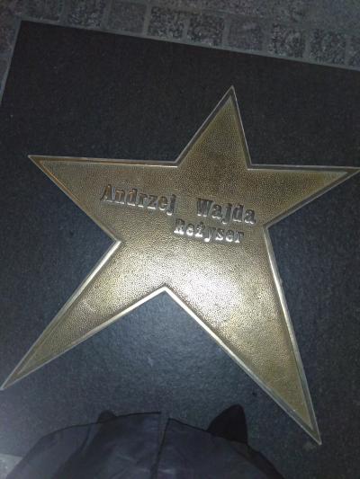 普段着のゴージャス　＜ウッチ＞　　　　　　　　　　　　　　　　　　　　　　　　　　　　　　　　　　　　　