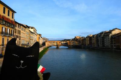 #5アールヌーボー探しと絵本フェア2024春~フィレンツェの元映画館はステキな本屋~