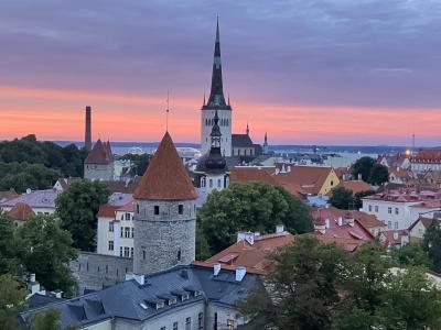 バルト三国エストニアの首都：タリンの旧市街　世界遺産の街歩き🐾朝・昼・夕