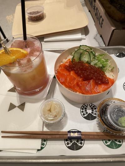 新規開拓2024 ストリップ北側の新ホテルのフードコートが イケてる 一口英会話付き