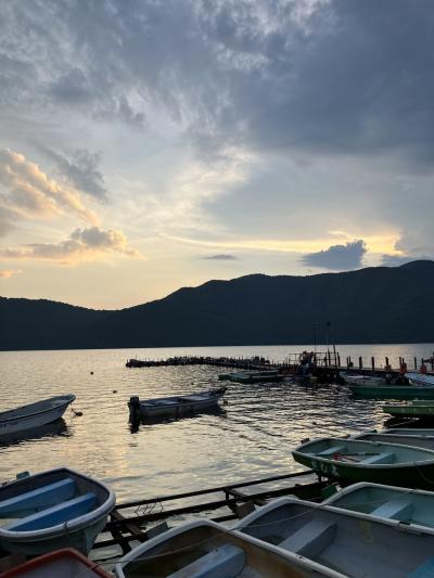 静かな温泉を楽しみ朝霧高原へ