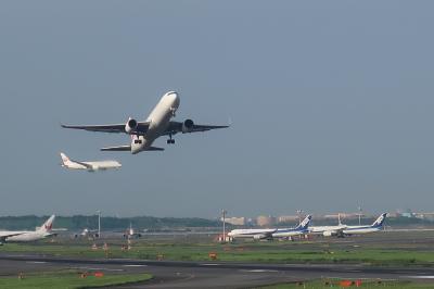 2T → 1T → 3T → エアポートガーデン → イノベーションシティ 羽田で飛行機&#128748;