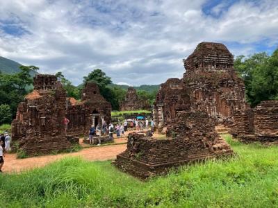 ホイアン旧市街と世界遺産ミーソン遺跡、ココナッツボート