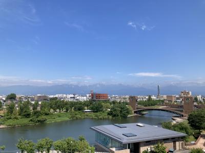 2024年6月　飛行機で富山へ(1)～アートとお寿司と日本酒と～