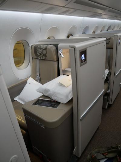 2024年越しマドリード① 突っ込み所満載の上海航空&中国東方航空ビジネスクラスでマドリードへ出発！