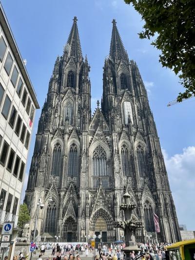 ヨーロッパ　２０２４年７月　その３  エディンバラ、アムステルダム、ケルン編
