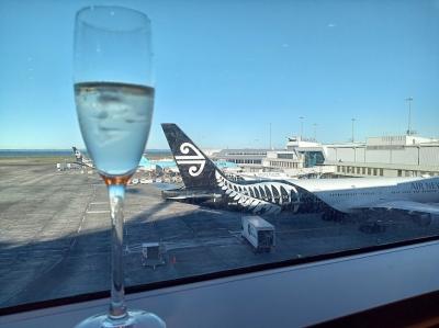 24年夏ニュージーランド8日間ツアー⑧オークランド空港NZ航空ラウンジと帰路便