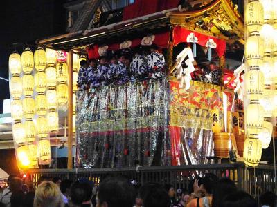 今年の祇園祭の宵山は  中華粥でグッドモーニング  焼き鳥でグッドナイト