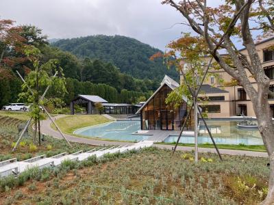 2024年夏 オープン１年目の「洞爺湖 鶴雅リゾート 洸の謌」に一泊し小樽まで足をのばす