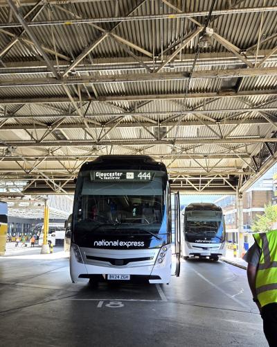 ☆2024.08ヨーロッパ☆7泊9日（その２：高速バスでコッツウォルズ　バイブリーへ）