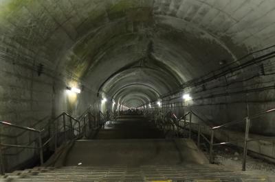 日本一のモグラ駅を探検～上越線土合駅～