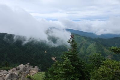 【HISバスツアーで群馬・新潟・長野を周遊　その2】雨雲避けて楽ちんエスカレーター登山、草津温泉とこんにゃくパーク
