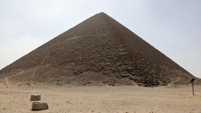 ダハシュールの赤のピラミッド内部に入る