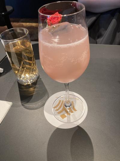 大阪リーガロイヤルホテルのラウンジで楽しみました。
