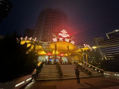 【香港・マカオの旅夜出発のススメ】香港・マカオの弾丸旅行をお考えのあなたに夜の出発をオススメします。