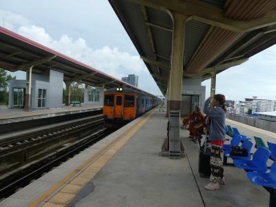 夏の冒険　国鉄に乗って　コーンケン駅からバンプイ駅へ