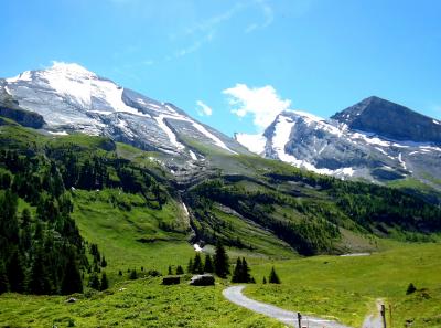 スイス・ハイキングの旅 2024夏(1)ゲンミ峠からスンビュールへ