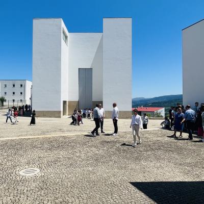 ポルトガル北部地方へレンタカーで！2　シザ建築を訪ねる