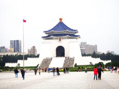 4年ぶりの台湾！高雄＆台北周遊旅 ⑧ [3日目] (圧倒される中正紀念堂、ホテルにチェックイン)