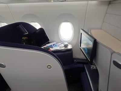 AY142(BKK-HEL)ビジネスクラス機内食