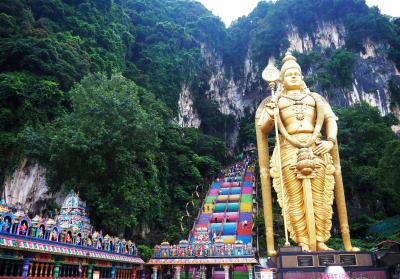 クアラルンプール+αの旅 ⑬ [4日目] (ツアー参加、圧巻のバトゥ洞窟へ)