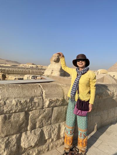 スフィンクスの頭をなでなでしに、ギザまで