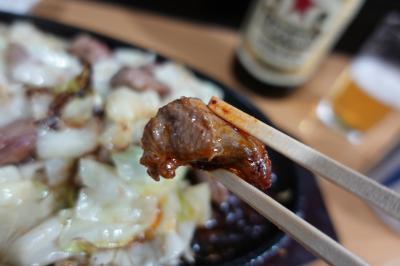 20241004 北千住 東口すぐんとこ、博多名物鉄板焼肉のお店ができたのね。鉄板焼肉大当り。