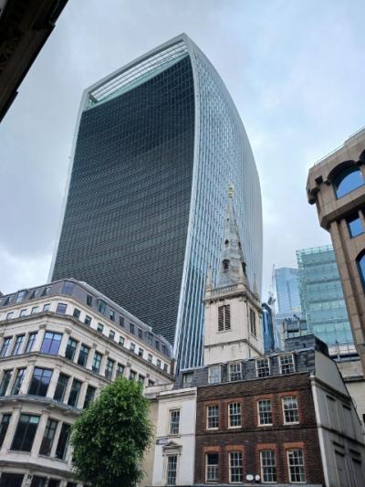 ファーストクラスでロンドンひとり旅その10～スカイガーデン＆パブ～