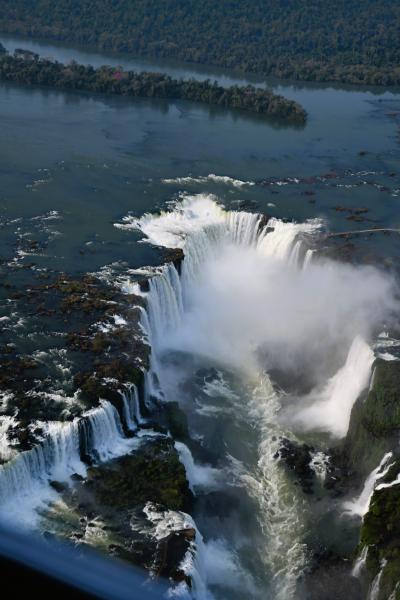 2024年夏 神秘の国ペルーと大迫力のイグアスの滝へ。その5 イグアスの滝に分かれを告げて、ペルーの空へ飛びます飛びます。