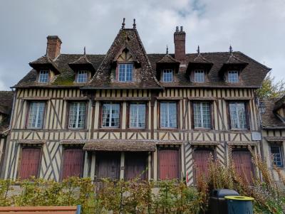 美しい村 リヨン=ラ=フォレ