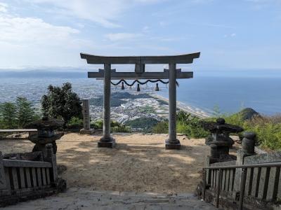 兄妹旅行１　念願の父母が浜・高屋神社・下灘駅　