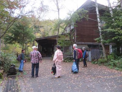 青春プレーバック／人と人とのつながりを紡ぐ標高１５００ｍ乗鞍高原温泉ユースホステルの旅