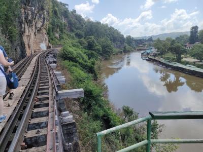 2024/10 タイへの準弾丸旅行④　５·６日目(カンチャナブリーのクウェー川鉄橋、タム・クラセー桟道橋)