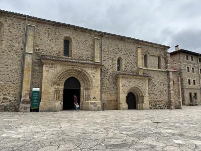 2024年スペインロマネスクの旅 カンタブリア編２　サント・トリビオ・デ・リエバナ (Santo Toribio de Liébana)