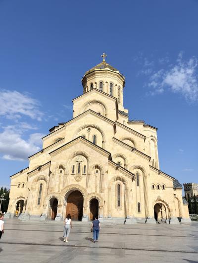 ジョージアで温泉とグルメとワインと大自然を大満喫の10日間 Part1