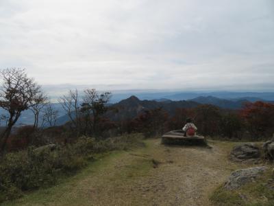 彩ずく秋の御在岳をロープウエイで