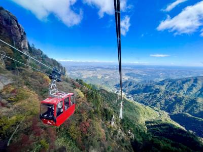 三重　御在所ロープウエイで綾錦の秋を体感、滋賀　青土ダム・半円型のあれが綺麗