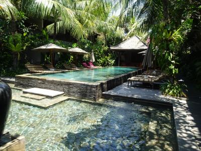 バリ島の休日　④第４日～帰国　ショッピング少し、プールとビーチでのんびり