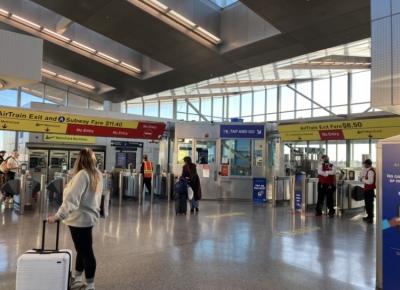 重箱の隅　in　Airtrain → MTA(地下鉄)