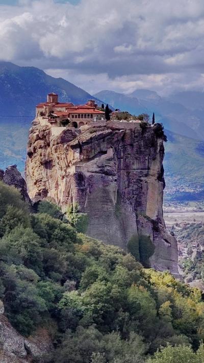 女一人旅【第18弾】11.メテオラ1