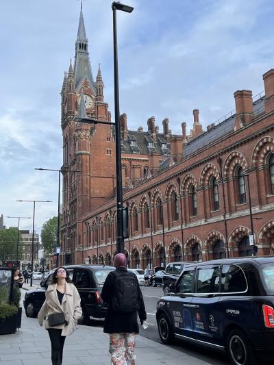 ロンドンからのパリ　パリからのロンドン