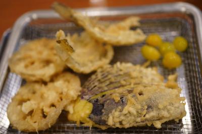 20241116-2 豊洲 ちょっと通りかかったら素敵なお魚がいらっしゃるみたいなので、天房にも寄ってみる。