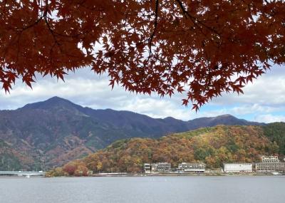 紅葉！-三島から高速バスで富士河口湖へ-